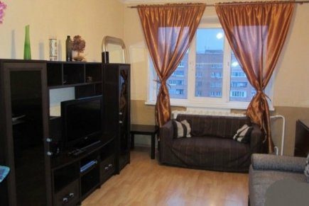 Лейтейзена 6, чистая и уютная 2-х ком. квартира.