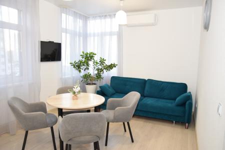 Двухкомнатная квартира в ЖК "Семья"