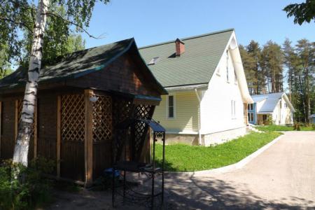 Коттедж на 14 человек в д. Гарболово, озеро Сиркоярви