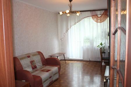 Сдаю отличную 2-х к. кв. на Победы, 8