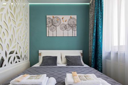 Новые апартаменты недалеко от залива. Гостиничный сервис