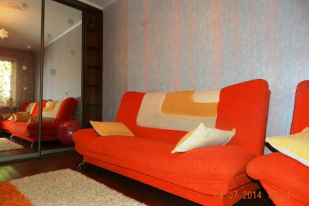 Двухкомнатная в центре с евроремонтом