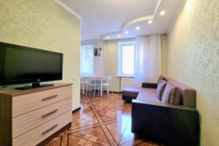 3-комнатная Набережная Леонова 31а