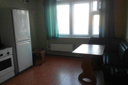 "Трёхкомнатная квартира в р-не МЖК"