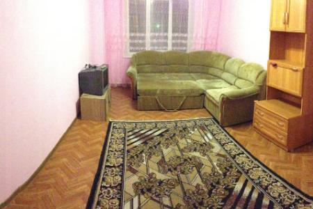 Двухкомнатная квартира в районе областной больницы