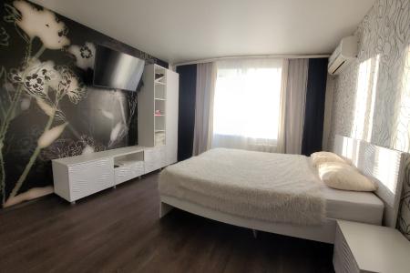 1-комнатная квартира, все в шаговой доступности