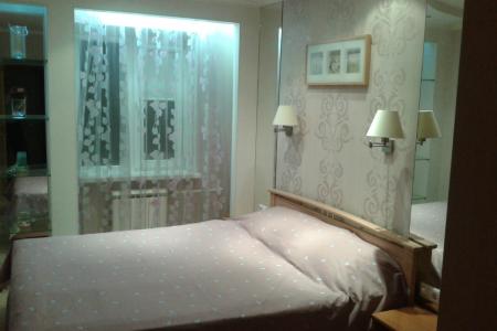 Трехкомнатная квартира центр,возле санатория "Южное Взморье"