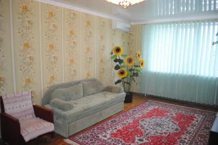 2-х комнатная квартира б-р Старшинова д25