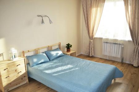 Идеально чистая и просторная однокомнатная квартира с уютной домашней обстановкой