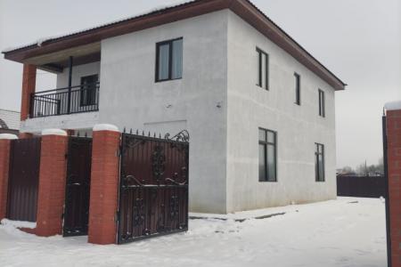 Коттедж 250кв.м. на участке 10 сот.