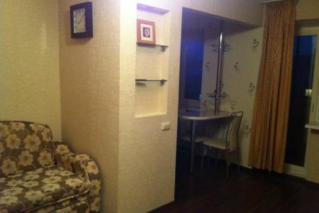 Благоустроенная 1-комнатная квартира в самом центре г. Сатка