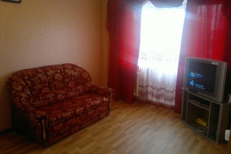 1-комнатная квартира в 7 минутах ходьбы от КГУ