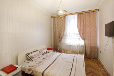 Просторная квартира у метро Приморская