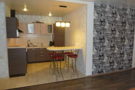 Трехкомнатная квартира на берегу Ангары