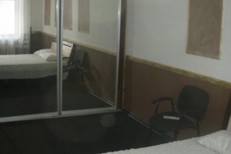 квартира в Центре у метро Площадь Ленина, в 7 минутах пешком от ЖД Вокзала-Главный