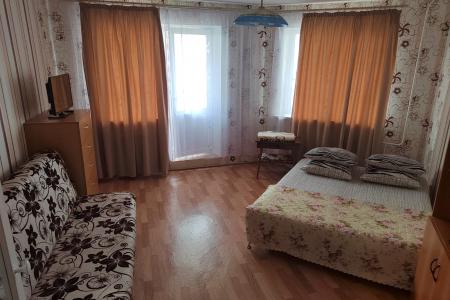 Двухкомнатная элитная квартира на проспекте