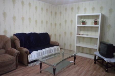 Двухкомнатная квартира возле ЖД вокзала