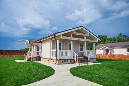 Сдаю новый дом из клееного бруса в поселке бизнес-класса "Лесные озера"