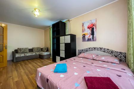 1-комнатная квартира РЯДОМ С МЕТРО! Сдается на СУТКИ\ЧАСЫ