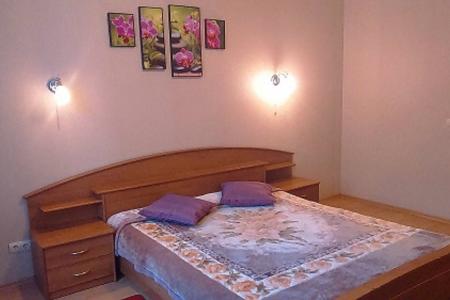 Двухкомнатная квартира в центре.Гринвич,Пешеходная зона Вайнера,Станция метро площадь 1905 г.УГМК