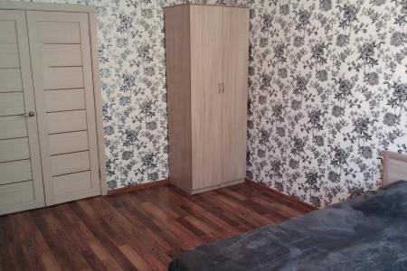 Сдаю посуточно 2-х комнатную квартиру с хорошим ремонтом