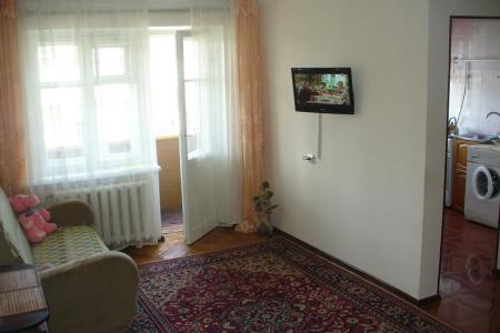 Однокомнатная квартира возле санатория Москва