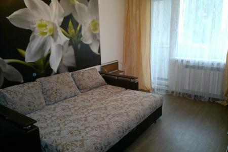 1-комнатная квартира Щорса, 38 посуточно в Белгороде.