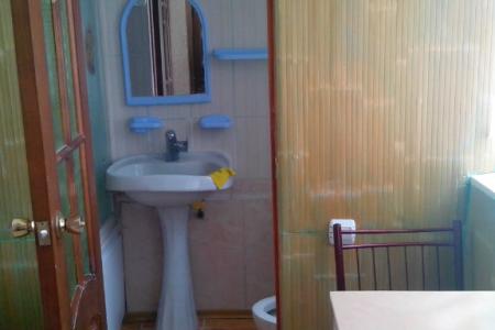 свободна после 14.08. в курортной зоне до моря 440 м пр парку Фрунзе Дендропарк