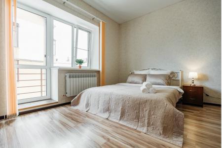 3-к кв в новостройке в р-не пл.Победы. Центр, огороженная территория.