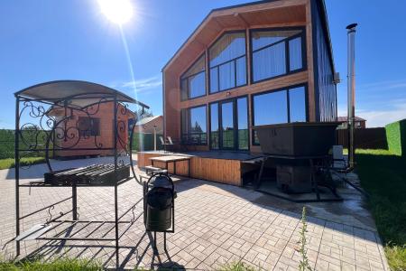 Барн -хаус с 2мя бассейнами