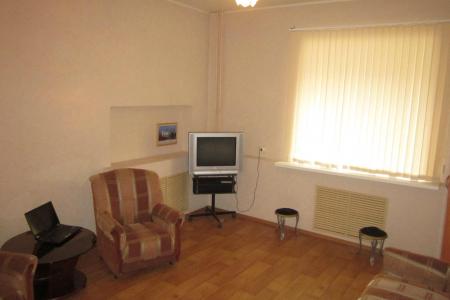 Однокомнатная квартира рядом с Волжской набережной