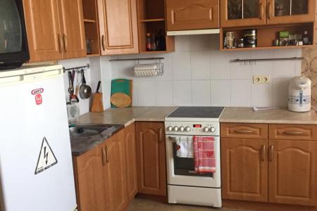 Трех-комнатная на Каштаке