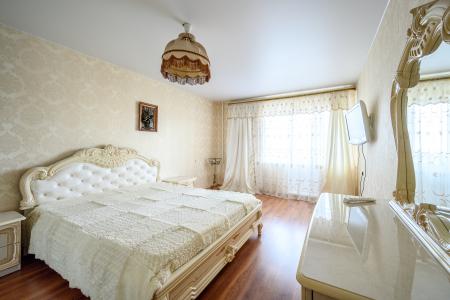 Просторная, уютная 2-х комнатная квартира, с дизайнерским ремонтом