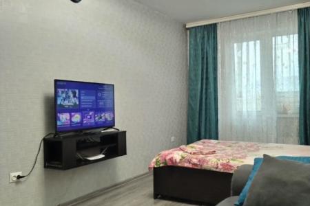 В самом центре рядом с Югусом