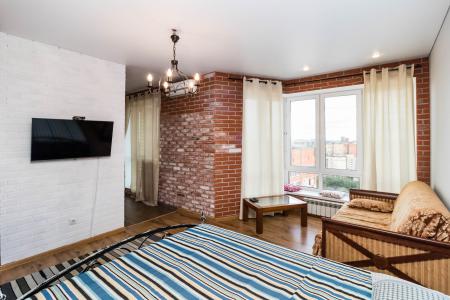 Замечательный лофт в центре с красивым видом в жк "Столичный".