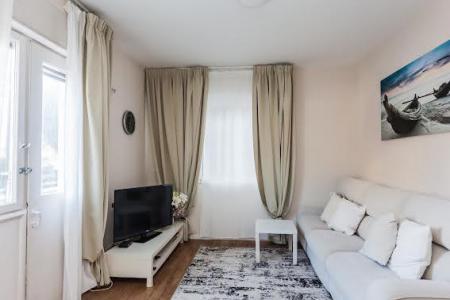 2 комнатная в краткосрочную аренду