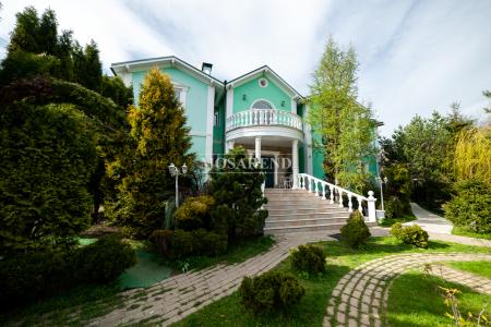 Замок Крёкшино - коттедж на 60 человек