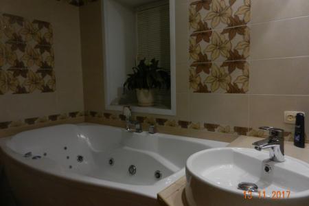 Уютная квартира с сауной и джакузи