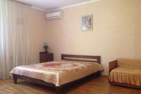 1-к квартира, 42 м², 1/5 эт.
