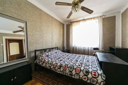 Просторная квартира у метро Улица 1905 года