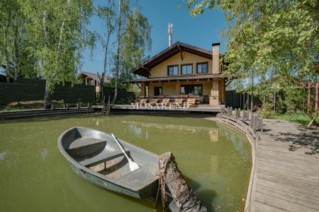 Коттедж на 18 человек