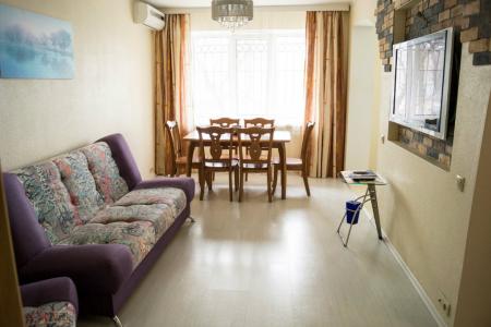 Двухкомнатная квартира на 1 Речке