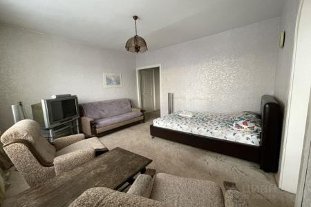 2-комнатная возле спорткомплекса "Звездный"