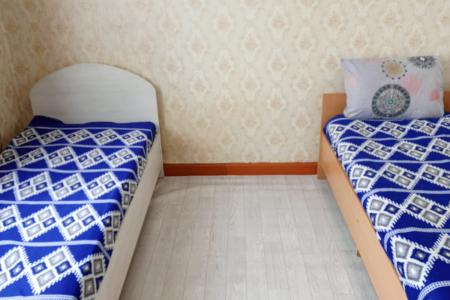 Двухкомн кв посуточно при въезде в город