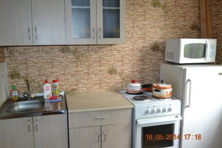 Двухкомнатная квартира возле ЖД-вокзала