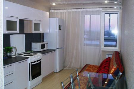 Уютная квартира в отличном состоянии, Лермонтовская, 200