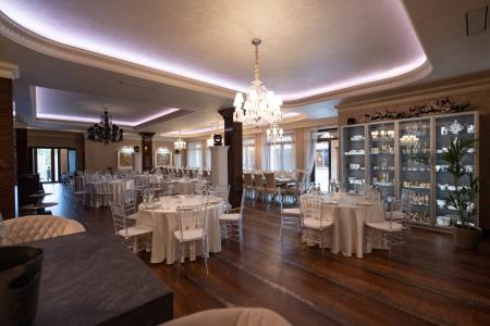 Сдается VIP особняк с открытым бассейном и развлекательным центром