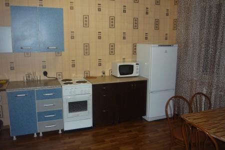 Сдам двухкомнатную квартиру в 10-ом микрорайоне