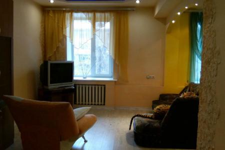 двухкомнатная квартира! достойные условия  приемлемая цена центр города