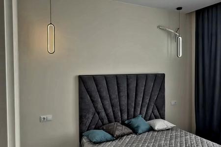 Посуточно и на часы возле ТЦ Аврора